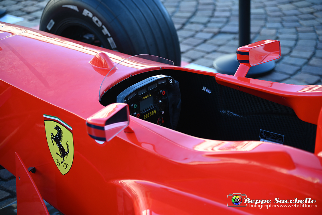 VBS_3759 - Autolook Week - Le auto in Piazza San Carlo.jpg